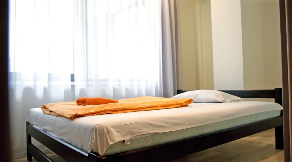 Old Town Apartment With Private Elevator Рига Екстериор снимка